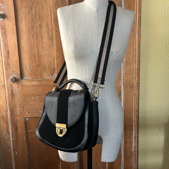 Emma Fox Black Crossbody Bag - Picture 3 of 9